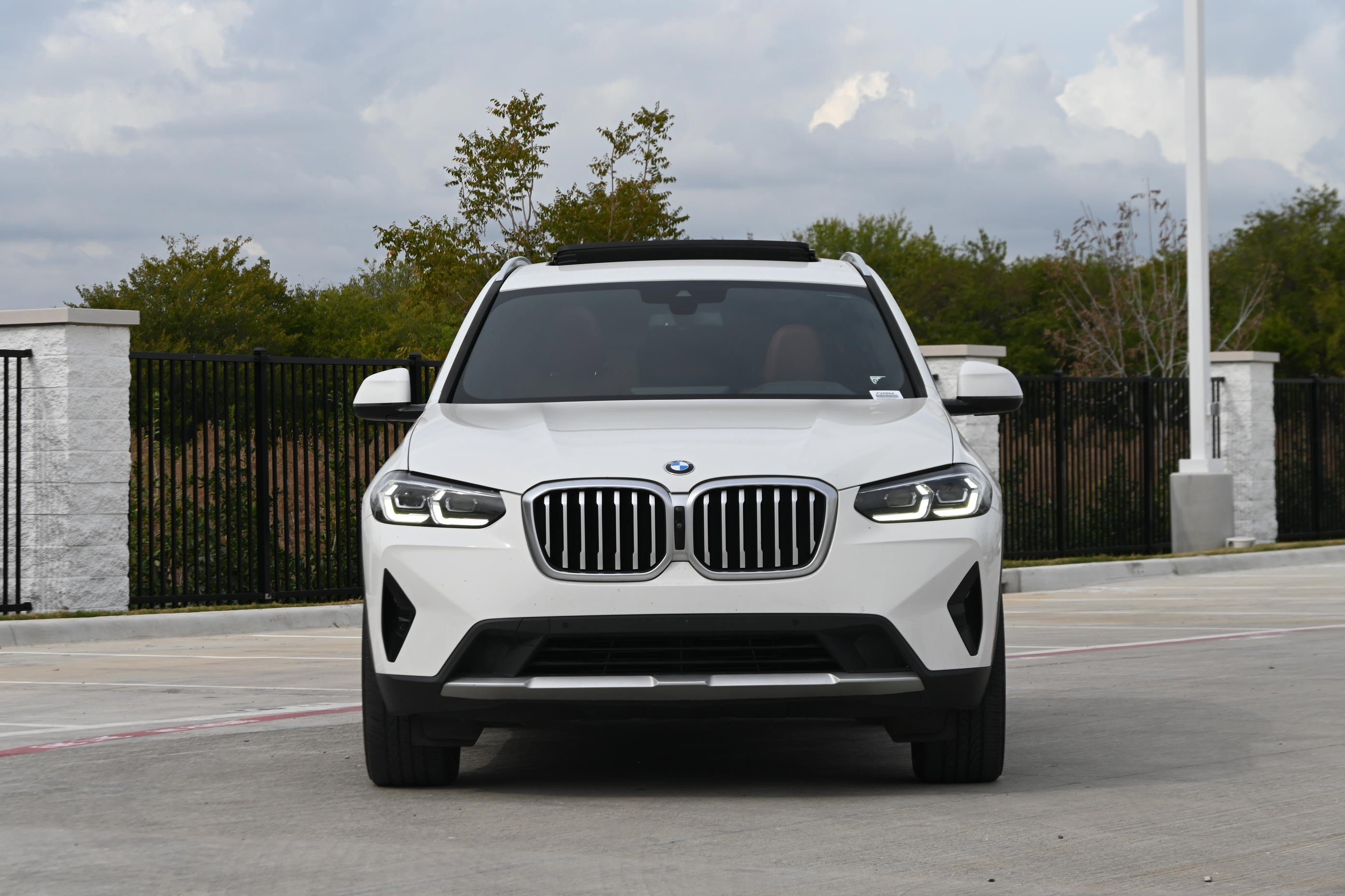 Used 2023 BMW X3 sDrive30i w/ Premium Package RWD image 3