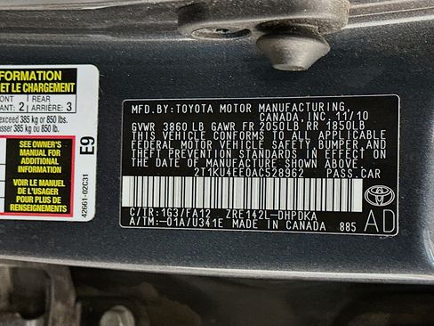 Used 2010 Toyota Matrix FWD image 12