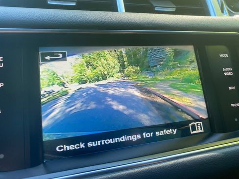 Used 2015 Land Rover Range Rover Sport HSE image 20