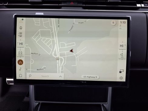 New 2025 Land Rover Range Rover SE image 12