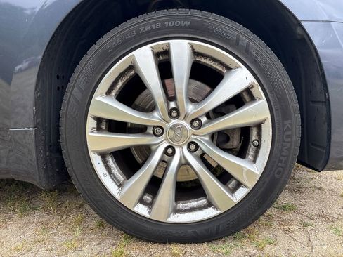 Used 2010 INFINITI M35 x w/ Technology Pkg AWD/4WD image 9