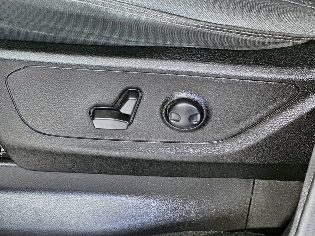 Used 2022 RAM 1500 Big Horn AWD/4WD image 22