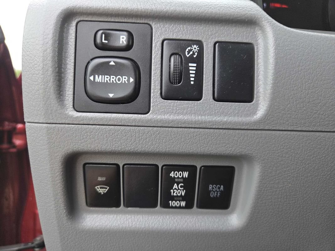 Used 2011 Toyota 4Runner Trail AWD/4WD image 18