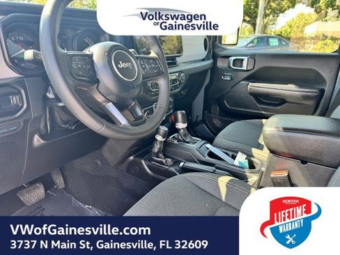 Used 2024 Jeep Wrangler Sport S image 20