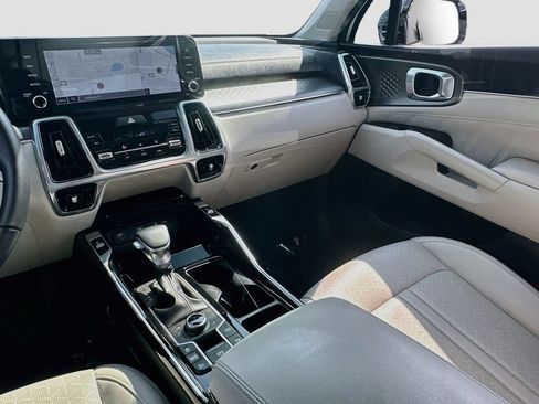 Certified 2023 Kia Sorento SX AWD/4WD image 24