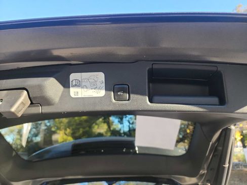 Used 2020 Ford Escape SEL image 34