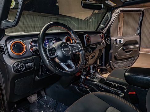 Used 2022 Jeep Gladiator Mojave w/ LED Lighting Group image 12