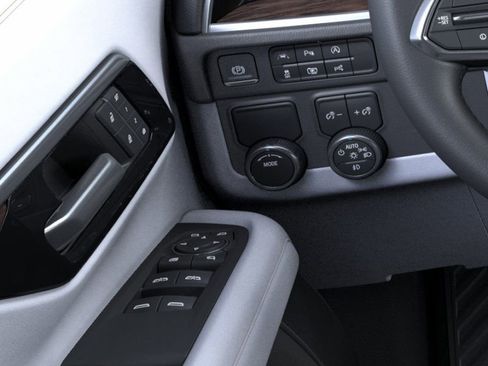 New 2025 Chevrolet Suburban Premier image 46