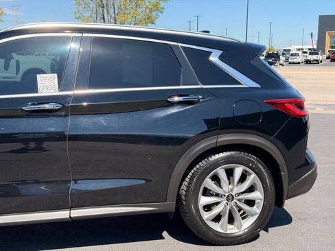 Used 2020 INFINITI QX50 Essential w/ Convenience Package AWD/4WD image 8