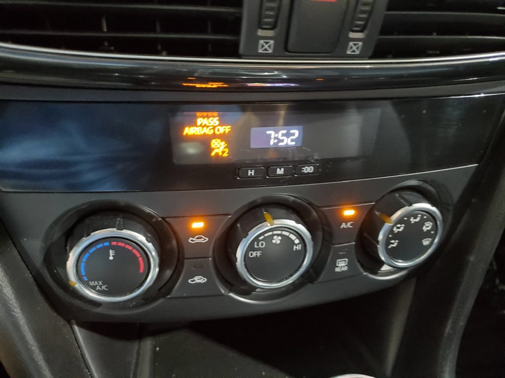 Used 2014 MAZDA MAZDA6 Sport FWD image 28