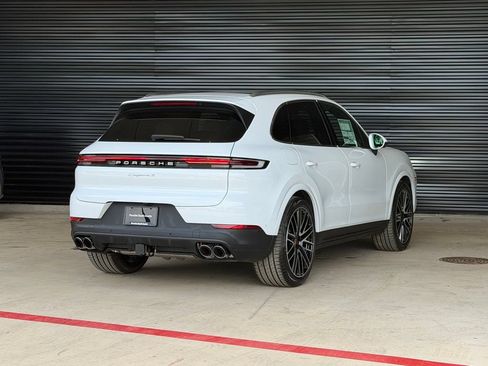 New 2026 Porsche Cayenne S AWD/4WD image 9