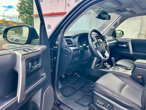 Certified 2024 Toyota 4Runner SR5 Premium w/ Moonroof Package AWD/4WD image 9