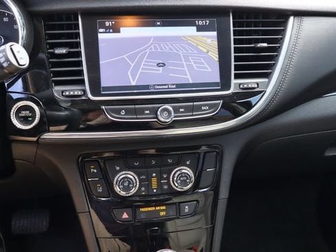 Used 2019 Buick Encore Essence w/ Experience Buick Package AWD/4WD image 7