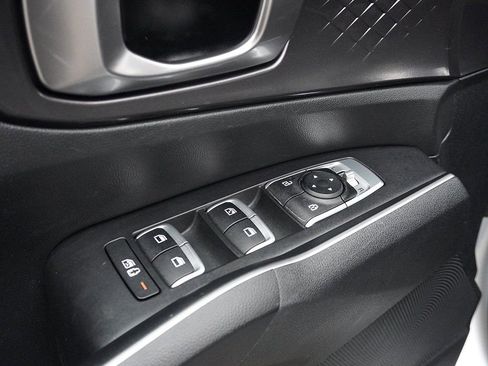 Used 2022 Kia Sorento S image 37