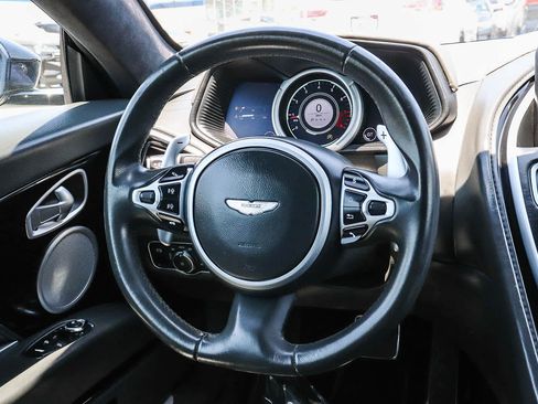 Used 2020 Aston Martin DB11 Coupe RWD image 20