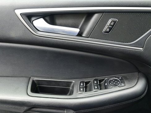 Used 2023 Ford Edge SEL image 17