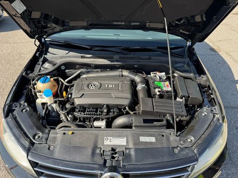 Used 2017 Volkswagen Jetta SEL image 31
