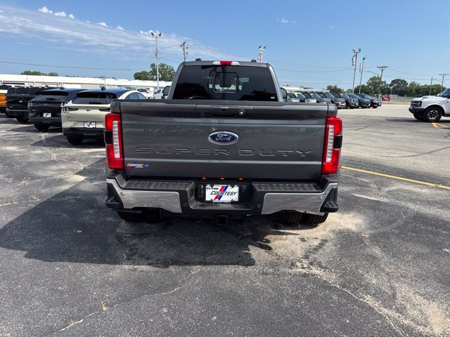 New 2026 Ford F350 Lariat w/ Lariat Ultimate Package AWD/4WD image 4