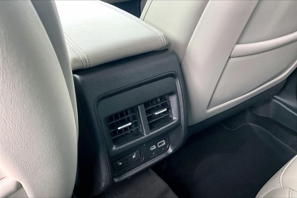 Used 2023 Cadillac XT4 Premium Luxury w/ Enhanced Visibility Package FWD image 25