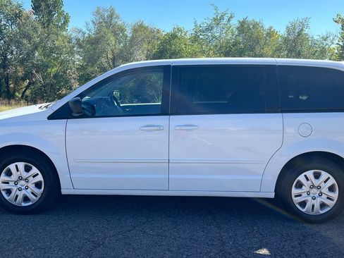 Used 2014 Dodge Grand Caravan SE w/ Quick Order Package 29E SE image 5