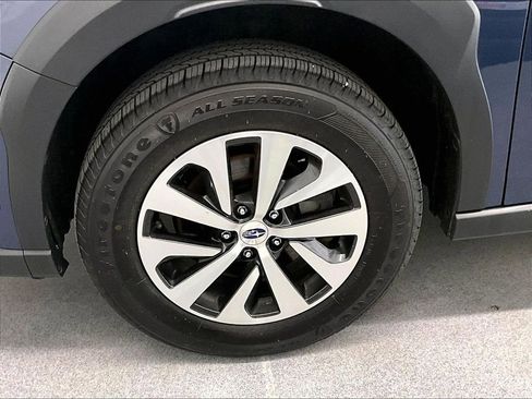 Used 2023 Subaru Outback Premium AWD/4WD image 7