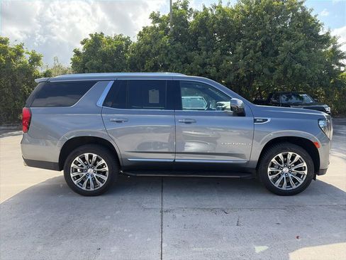 Used 2021 GMC Yukon Denali w/ LPO, Illumination Package image 2