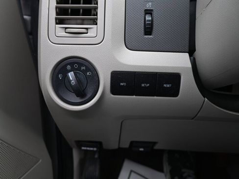 Used 2009 Ford Escape XLT image 32