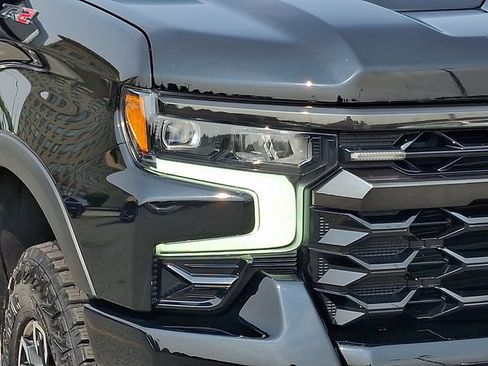 Certified 2022 Chevrolet Silverado 1500 ZR2 AWD/4WD image 9