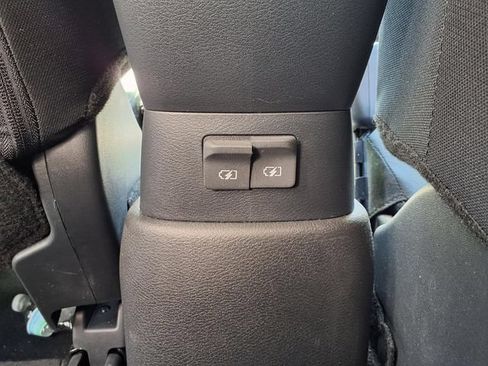 Used 2025 Nissan Kicks Play S FWD image 19