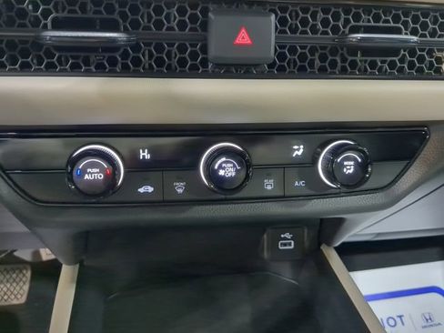 New 2025 Honda HR-V LX image 24