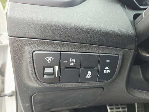 Used 2017 Hyundai Veloster Turbo w/ Tech Package 02 FWD image 19