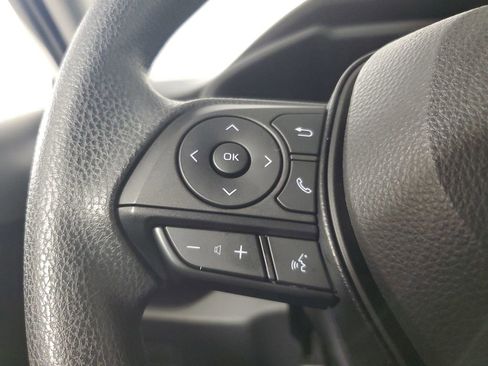 Used 2025 Toyota RAV4 XLE AWD/4WD image 24