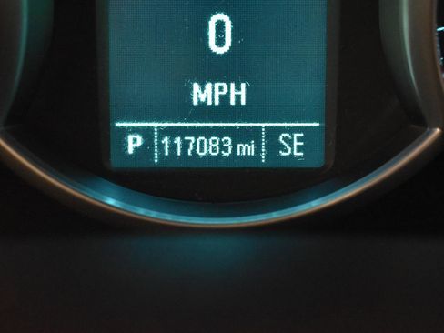 Used 2015 Chevrolet Cruze LT image 18