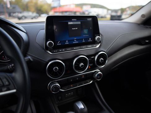 Used 2024 Nissan Sentra SV image 13