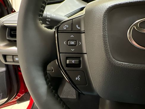 New 2026 Toyota Prius XLE image 17