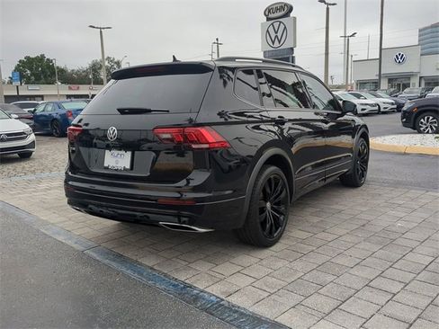 Certified 2020 Volkswagen Tiguan SE R-Line image 4
