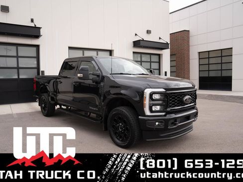 Used 2025 Ford F350 Lariat w/ Lariat Ultimate Package AWD/4WD image 1