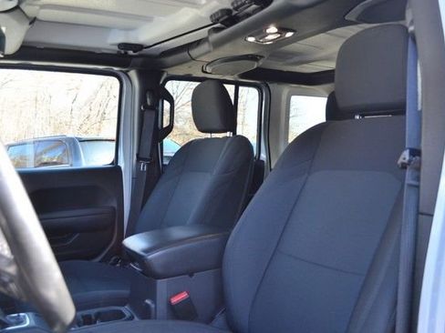 Used 2022 Jeep Wrangler Unlimited Sport image 18