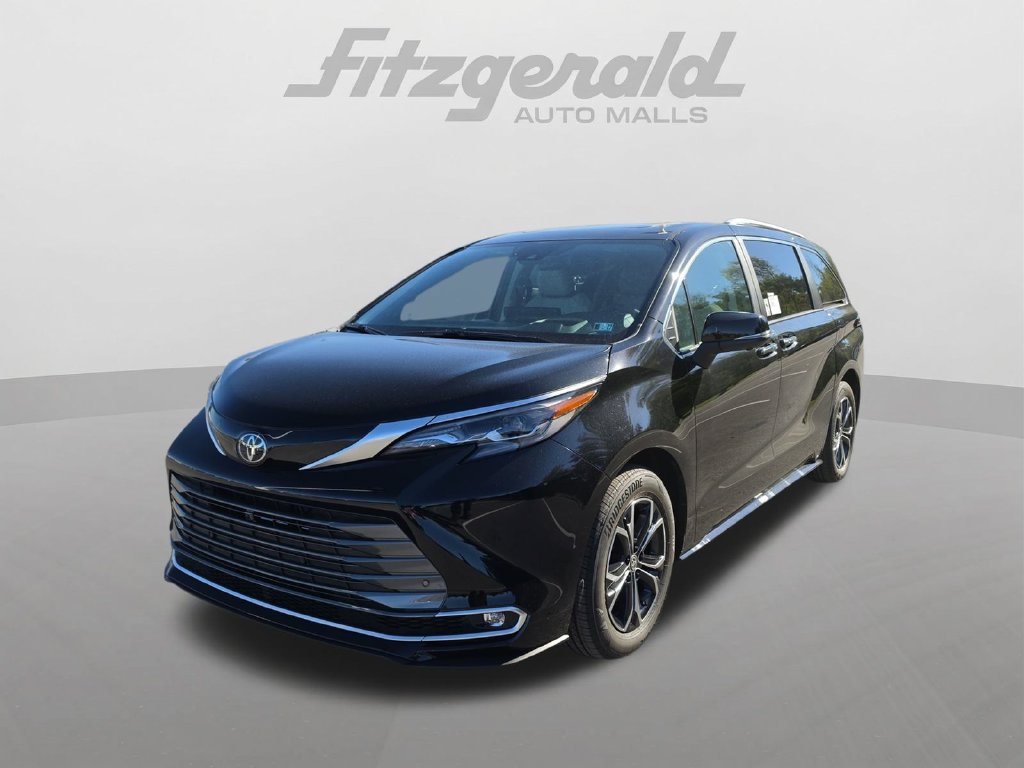 Used 2026 Toyota Sienna Platinum AWD/4WD image 10