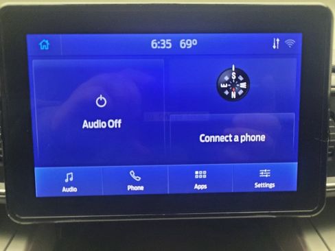 Used 2022 Ford Explorer XLT w/ Equipment Group 202A AWD/4WD image 25