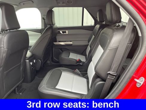 Used 2024 Ford Explorer XLT w/ Equipment Group 202A AWD/4WD image 19
