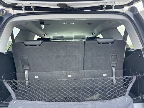 Used 2020 Chevrolet Tahoe LT w/ Off-Road Package AWD/4WD image 19
