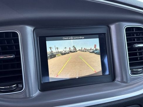 Used 2022 Dodge Charger SXT RWD image 28
