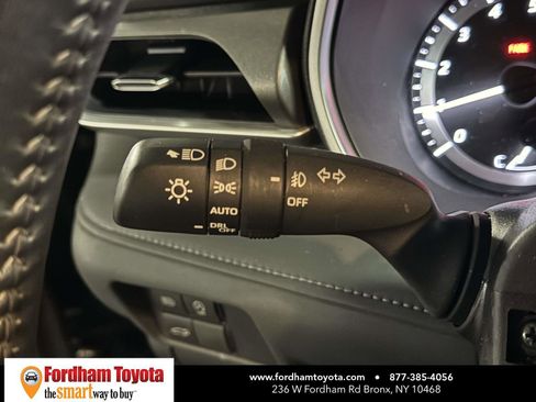 Used 2025 Toyota Highlander XLE image 23
