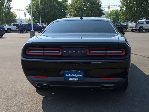 Used 2015 Dodge Challenger SXT w/ Sound Group RWD image 7