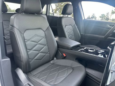 New 2026 Volkswagen Atlas Cross Sport SE image 26