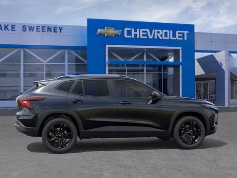 New 2026 Chevrolet Trax ACTIV w/ Driver Confidence Package FWD image 5