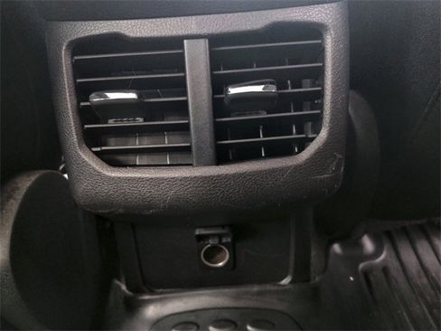 Used 2013 Ford Fusion SE image 29