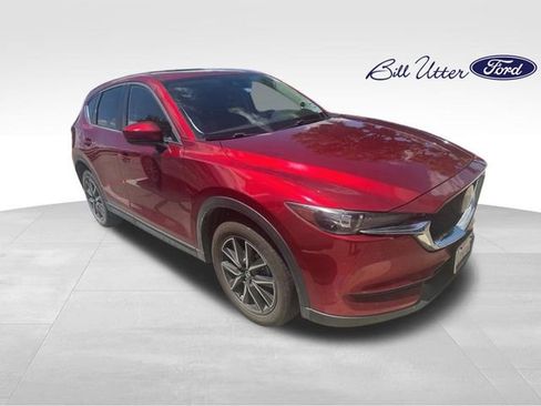 Used 2018 MAZDA CX-5 Touring w/ Preferred Equipment Package FWD image 4