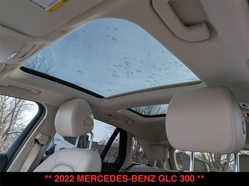 Certified 2022 Mercedes-Benz GLC 300 4MATIC image 2